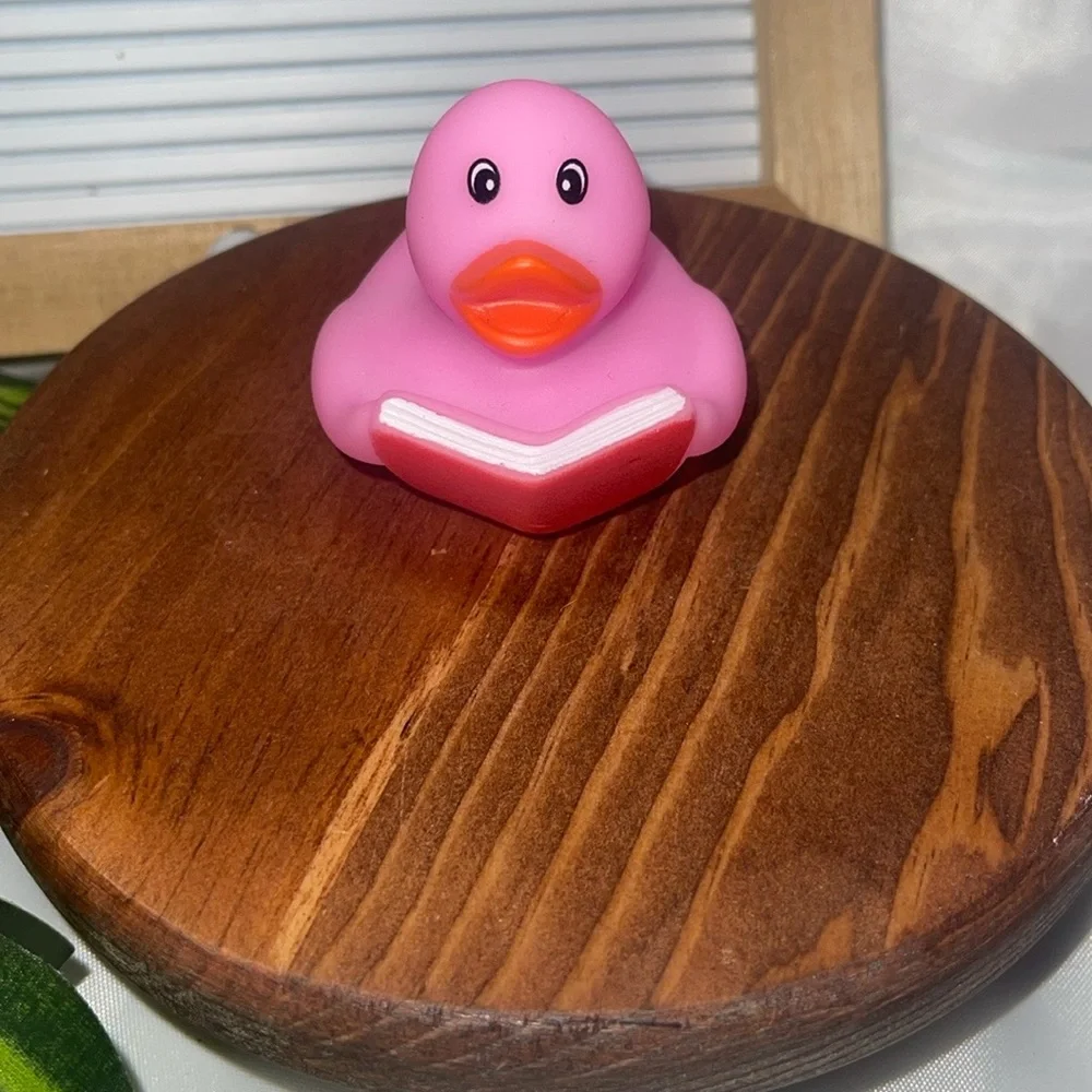 RUBBER DUCKY, JEEP DUCKZ, CRUISE DUCKS, KIDS TOYS, BATH TOYS, QUACKERS~BOOK WORM
